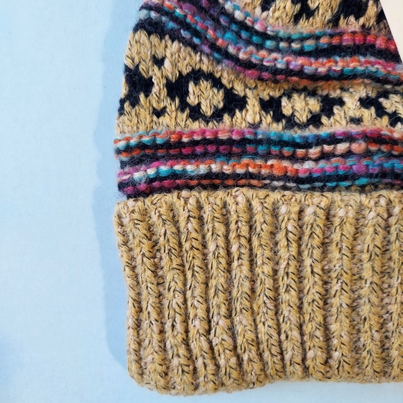 L.I.B New York Hat Beanie Mustard Yellow Womens Cable Knit Warm Faux Fur Pom New - Picture 4 of 10
